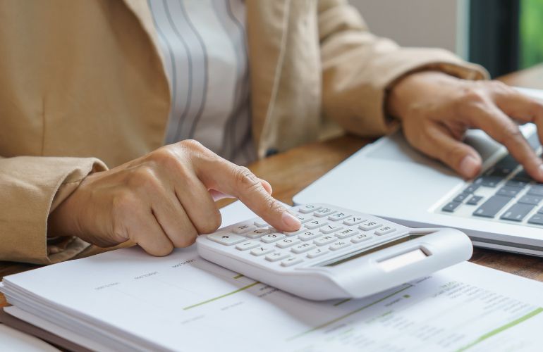 ayuda asesor financiero